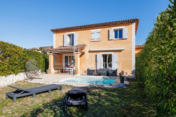Maison de luxe à vendre à Le Rouret, 675 000 €, Photo 1