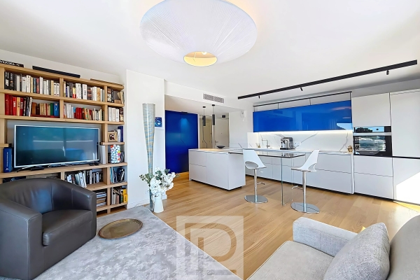 Luxury Apartment for sale in Mougins, 1 093 000 €, Photo 1
