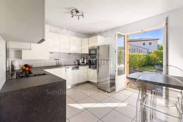 Maison de luxe à vendre à Le Rouret, 675 000 €, Photo 7