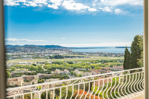 Maison de luxe à vendre à Mandelieu-la-Napoule, 1 090 000 €, Photo 2