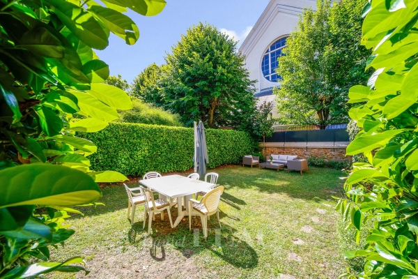 Maison de luxe à vendre à Versailles, 2 450 000 €, Photo 2