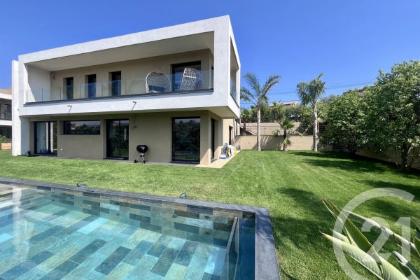 Maison de luxe à vendre à Cagnes-sur-Mer, 1 495 000 €, Photo 1