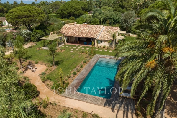 Luxury House for rental in Saint-Tropez, 25 000 €, Photo 1