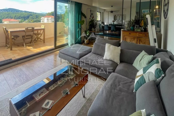 Luxury Apartment for sale in Antibes, 939 000 €, Photo 5