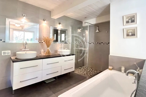 Maison de luxe à vendre à Cannes, 1 390 000 €, Photo 6