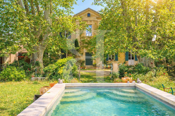 Maison de luxe à vendre à Le Thor, 950 000 €, Photo 1