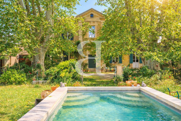 Luxury House for sale in Le Thor, 950 000 €, Photo 1