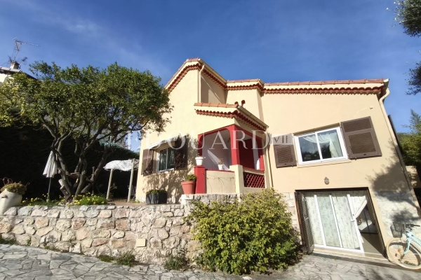 Maison de luxe à vendre à Roquebrune-Cap-Martin, 2 120 000 €, Photo 1