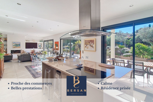 Maison de luxe à vendre à Saint-Raphaël, 1 580 000 €, Photo 1