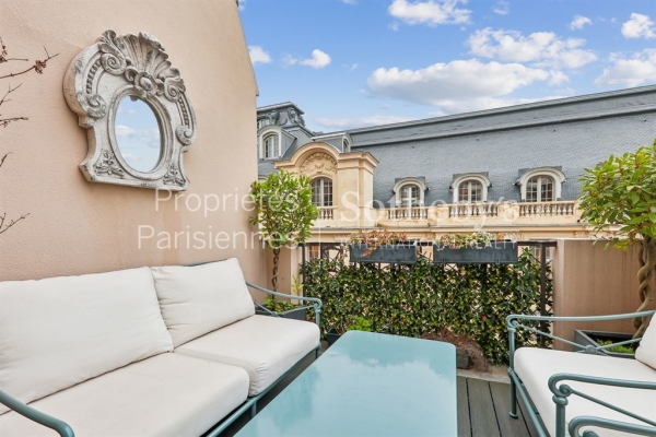 Luxury Apartment for sale in Paris 9Ème, 780 000 €, Photo 1