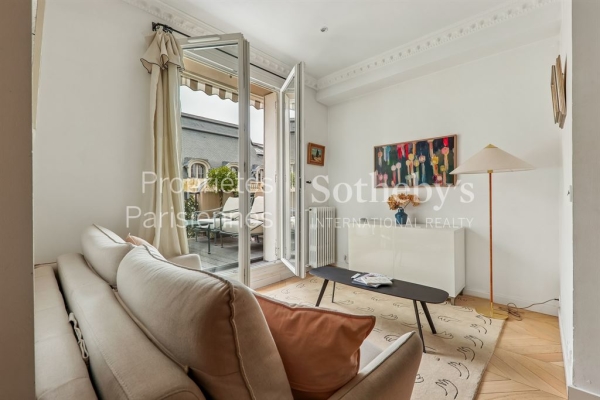 Luxury Apartment for sale in Paris 9Ème, 780 000 €, Photo 2