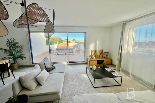 Appartement de luxe à vendre à Antibes, 898 000 €, Photo 3