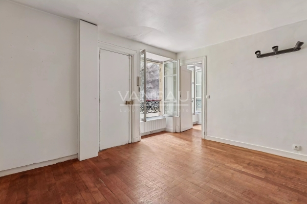 Luxury Apartment for sale in Paris 7Ème, 458 000 €, Photo 3