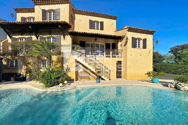 Maison de luxe à vendre à Mandelieu-la-Napoule, 1 575 000 €, Photo 1