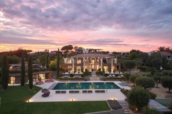 Luxury House for rental in Cannes, 84 000 €, Photo 1