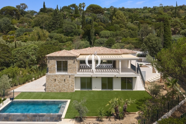 Maison de luxe à vendre à Les Issambres, 2 350 000 €, Photo 1