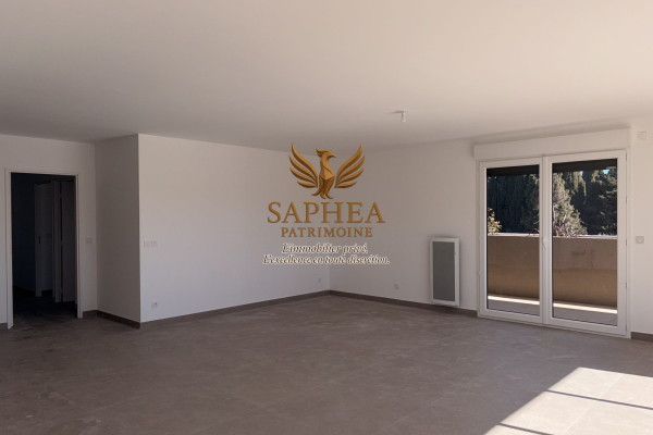 Appartement de luxe à vendre à Antibes, 740 000 €, Photo 3