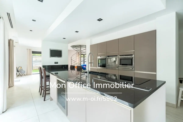 Maison de luxe à vendre à Ventabren, 1 150 000 €, Photo 3