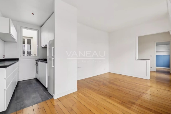 Luxury Apartment for sale in Paris 2Ème, 795 000 €, Photo 5