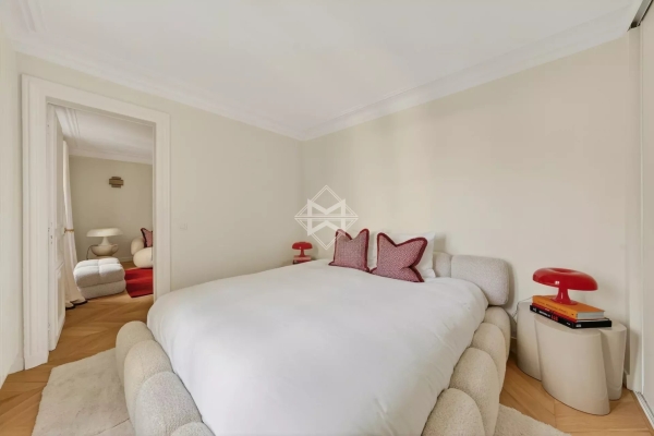 Luxury Apartment for sale in Paris 1Er, 1 350 000 €, Photo 5