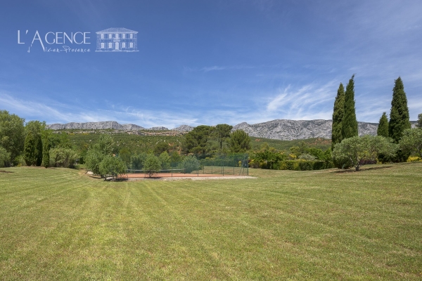 Maison de luxe à vendre à Aix-en-Provence, 1 690 000 €, Photo 1