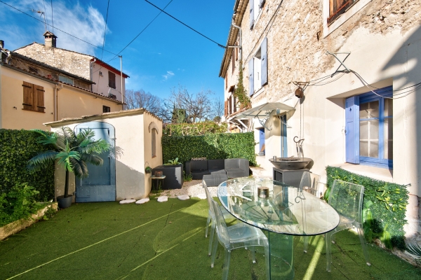 Luxury Apartment for sale in La Colle-sur-Loup, 335 000 €, Photo 1