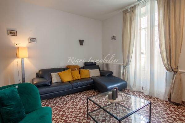 Maison de luxe à vendre à Maubec, 551 000 €, Photo 3