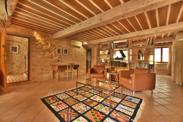 Luxury House for sale in Valbonne, 1 250 000 €, Photo 1