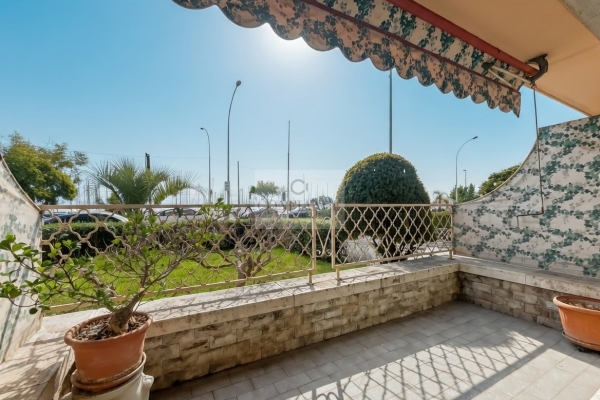 Luxury Apartment for sale in Menton, 385 000 €, Photo 1