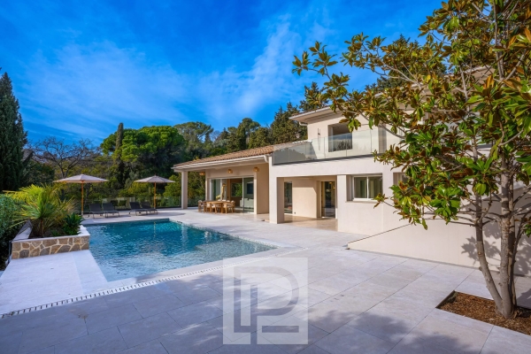 Luxury House for sale in Mougins, 2 590 000 €, Photo 1
