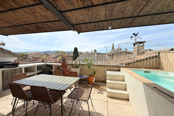 Maison de luxe à vendre à Saint-Rémy-de-Provence, 1 500 000 €, Photo 1