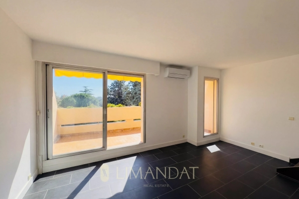 Luxury Apartment for sale in Vallauris, 405 000 €, Photo 7