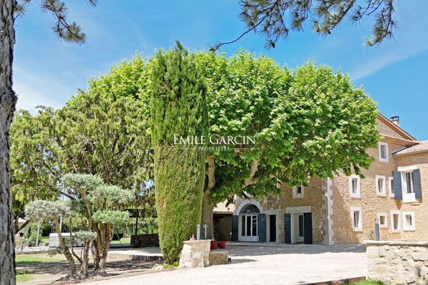 Maison de luxe à vendre à L Isle-sur-La-Sorgue, 2 180 000 €, Photo 1