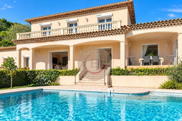 Maison de luxe à vendre à Les Adrets de l'Esterel, 1 060 000 €, Photo 1