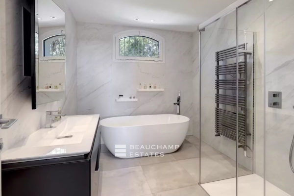 Maison de luxe à vendre à La Roquette-sur-Siagne, 1 980 000 €, Photo 7