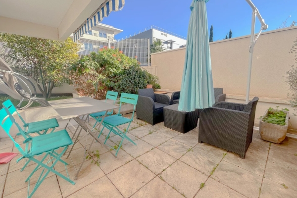 Appartement de luxe à vendre à Fréjus, 237 500 €, Photo 1