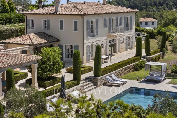 Luxury House for rental in Mougins, 19 500 €, Photo 1