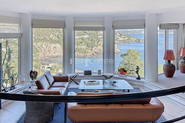 Luxury Apartment for sale in Théoule-sur-Mer, 2 750 000 €, Photo 1
