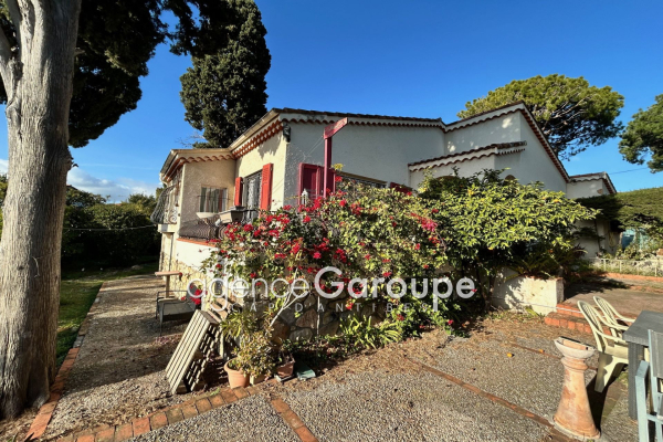 Maison de luxe à vendre à Cap d'Antibes, 1 415 000 €, Photo 1