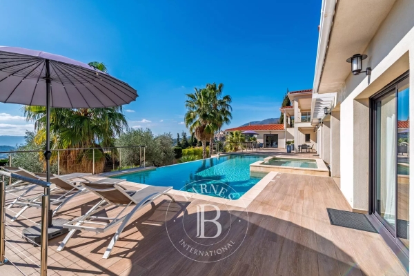 Maison de luxe à vendre à Châteauneuf-Grasse, 3 180 000 €, Photo 1
