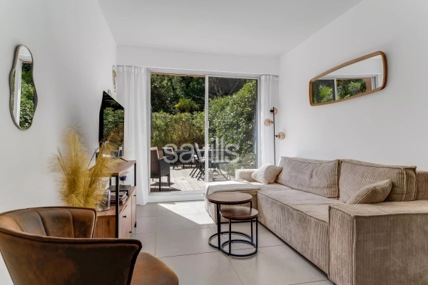 Luxury Apartment for sale in Saint-Tropez, 1 130 000 €, Photo 2