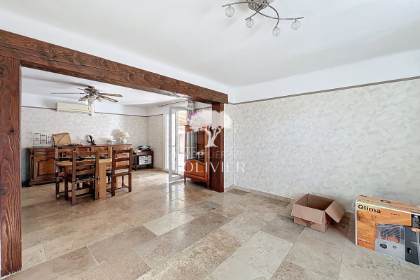 Maison de luxe à vendre à Saignon, 469 000 €, Photo 2