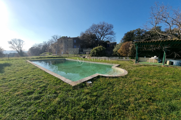 Maison de luxe à vendre à Cucuron, 1 650 000 €, Photo 1