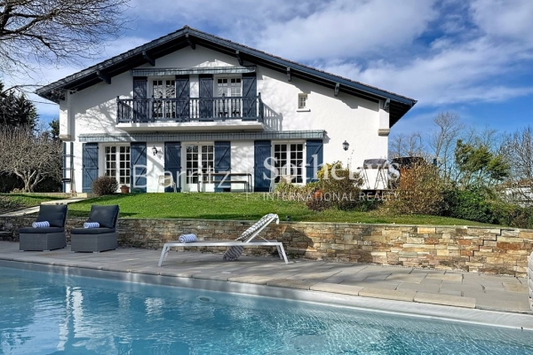 Maison de luxe à vendre à Arbonne, 1 378 000 €, Photo 1