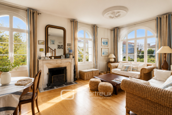 Maison de luxe à vendre à Royan, 896 000 €, Photo 2