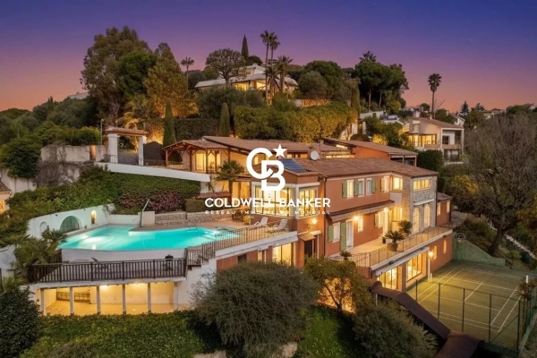 Maison de luxe à vendre à Nice, 1 590 000 €, Photo 1