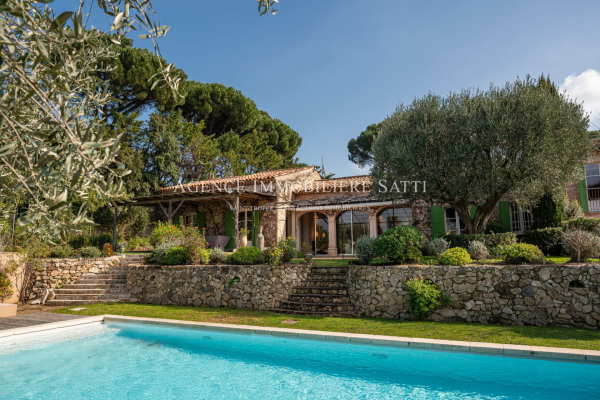 Luxury House for rental in Saint-Tropez, 99 000 €, Photo 1