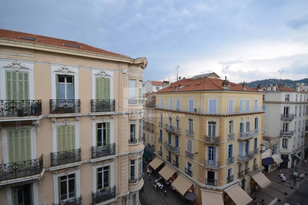 Luxury Apartment for sale in Cannes, 569 000 €, Photo 1