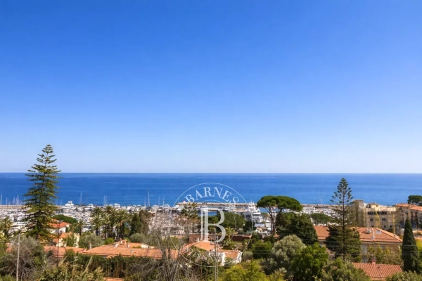 Luxury Apartment for sale in Beaulieu-sur-Mer, 649 000 €, Photo 1