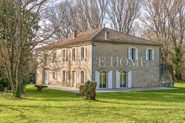 Maison de luxe à vendre à Robion, 895 000 €, Photo 1